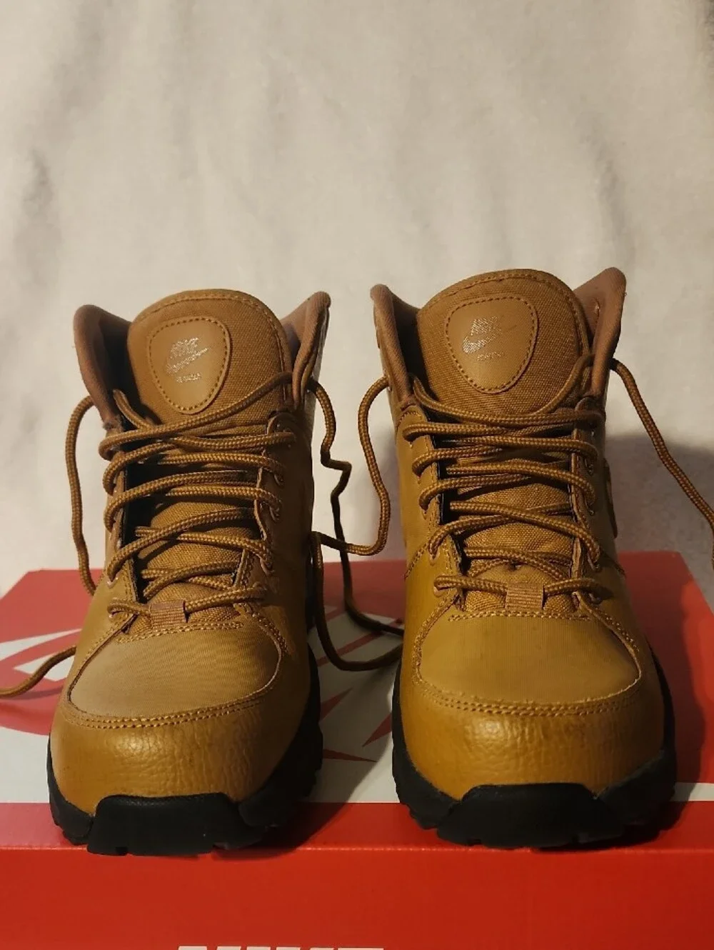 Nike Men’s Tan/Brown Outdoor Boots